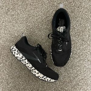 Brooks Revel4, Size 10.5